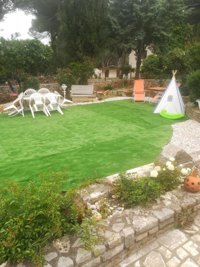 Villa Edward Premantura Exterior foto